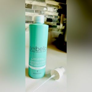 Sei Bella by Melaleuca hair thickening spray. Brand new. 100% organic.